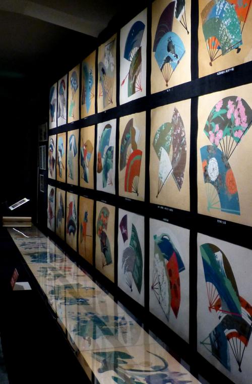 綴織格天井の原画全 98 点の一挙公開