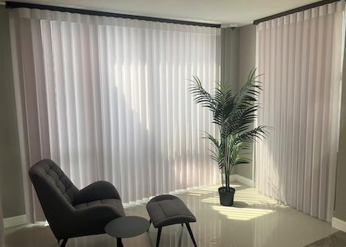 調光タテ型ブラインド「ホームタコス エアレ」