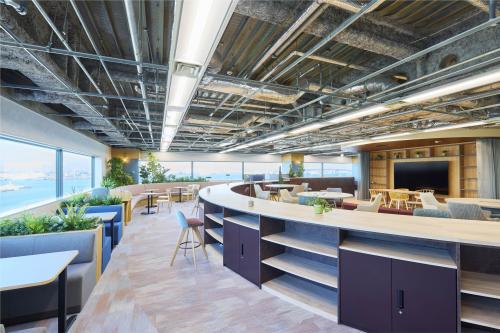 PLUS DESIGN CROSS横浜