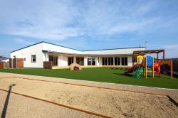 「あおいとり保育園」外観