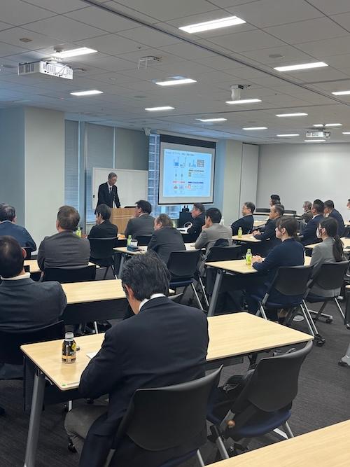 定期講演会の様子