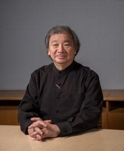 坂茂氏