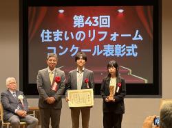 「昭和小路のココナガヤ」